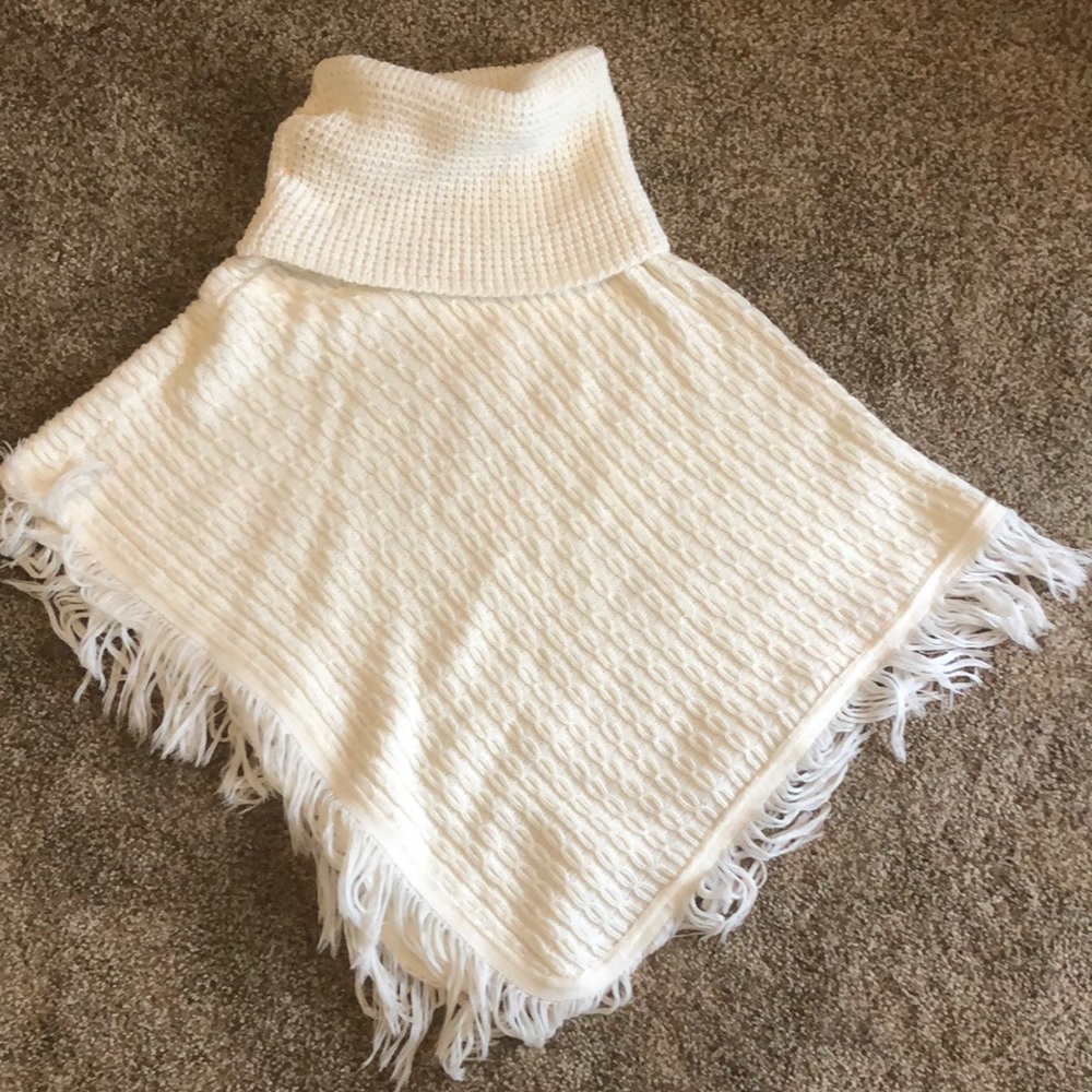 White knit poncho